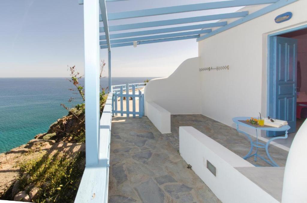 Thalassopetra In Agia Kyriaki Agia Kiriaki Beach (Milos) Exterior foto